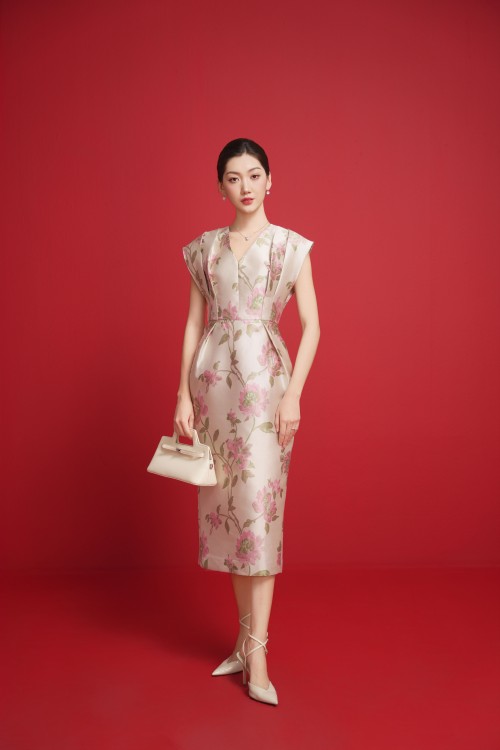 Sixdo Pink Brocade Pencil Dress